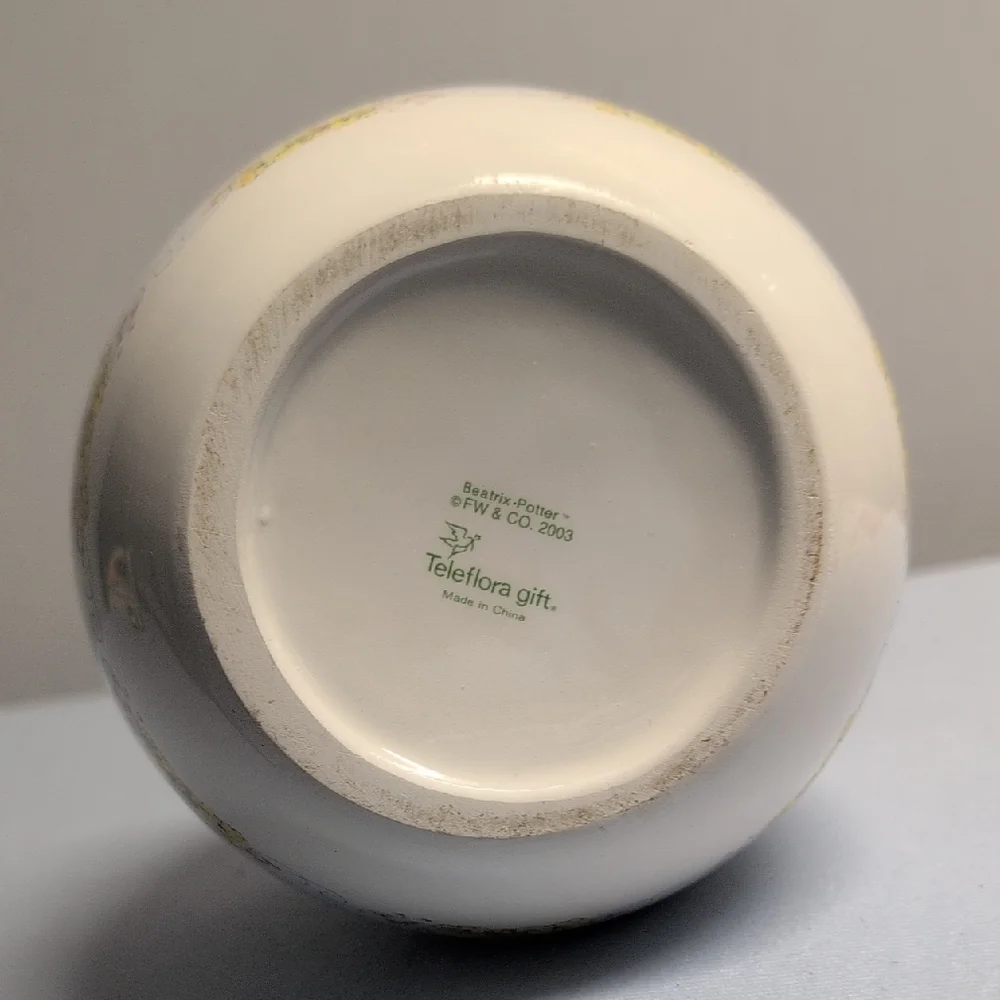 Peter Rabbit White Ceramic Jar - Picture 4 of 8